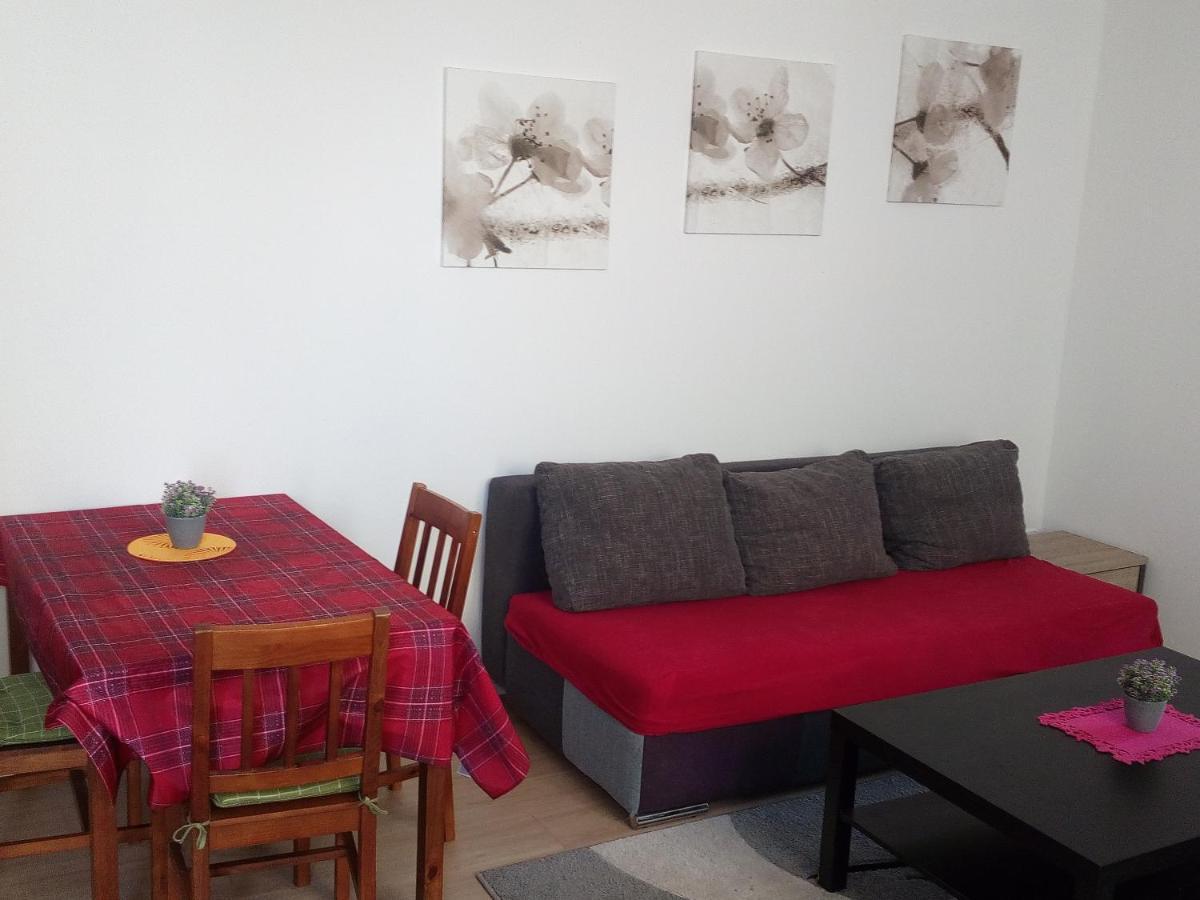 Penzion Apartmany ซลีน ภายนอก รูปภาพ