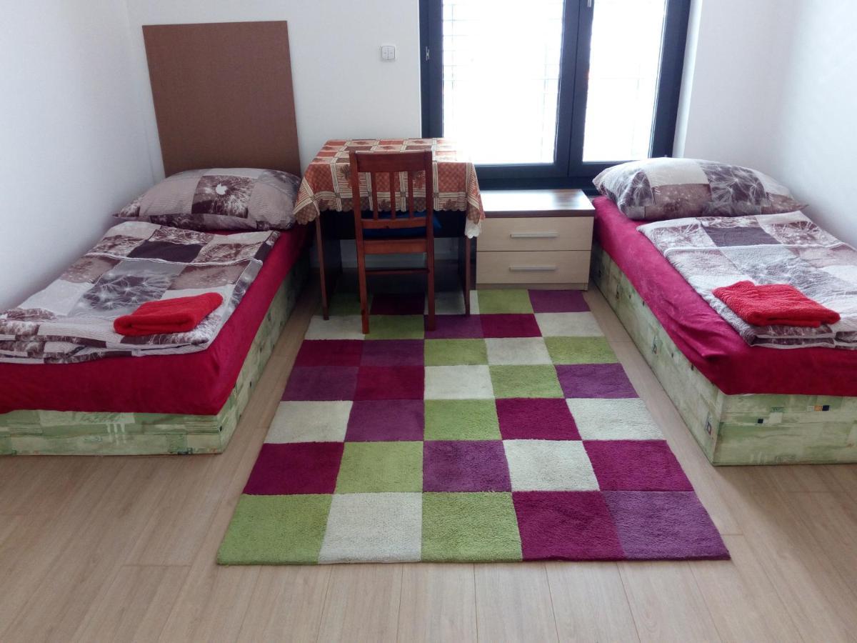 Penzion Apartmany ซลีน ภายนอก รูปภาพ