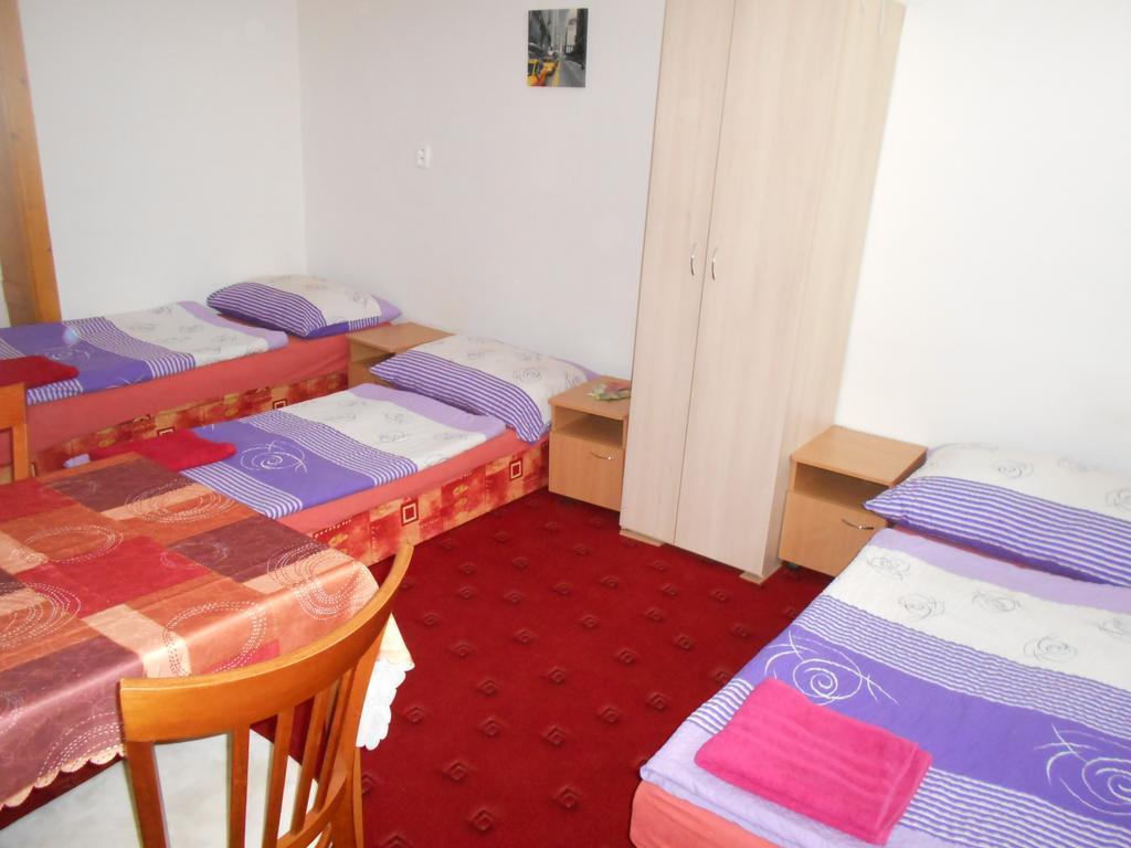 Penzion Apartmany ซลีน ภายนอก รูปภาพ
